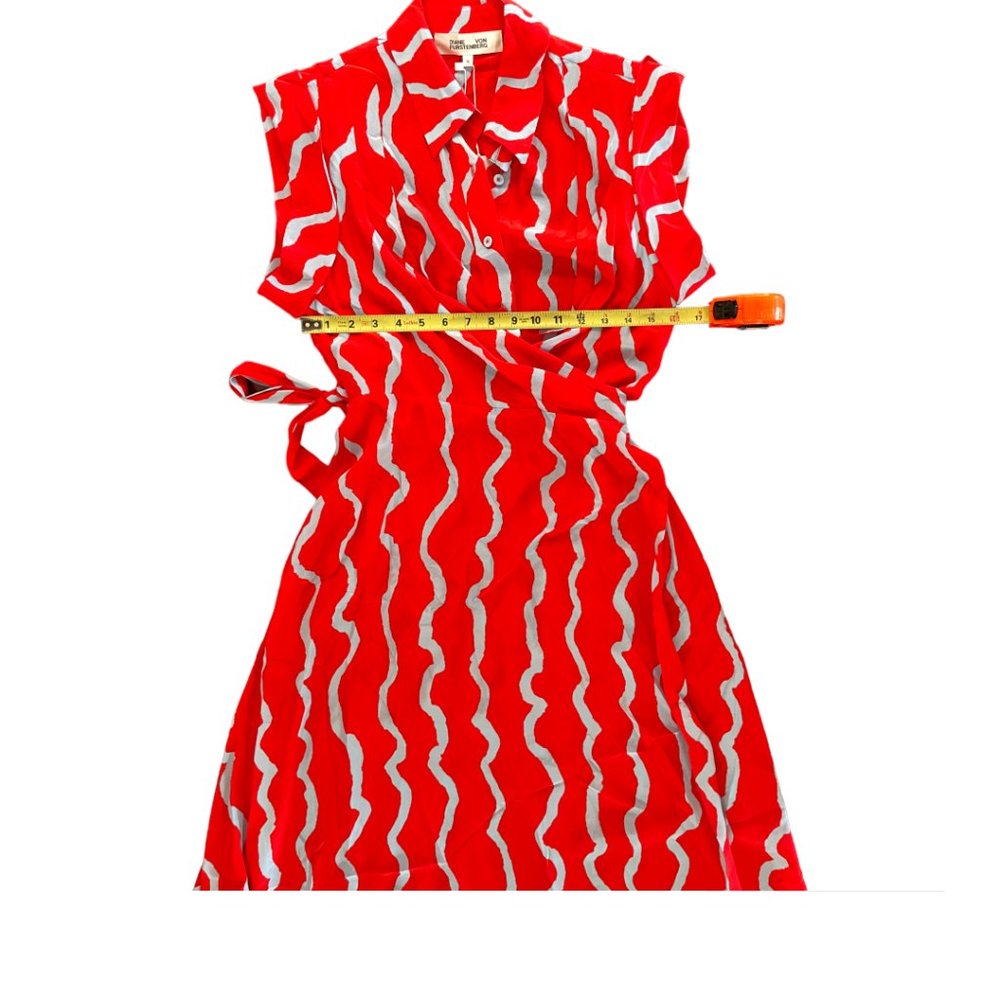 NWT Diane Von Furstenberg Red 100% Silk Wrap Midi Dress Size 10 - Picture 8 of 13